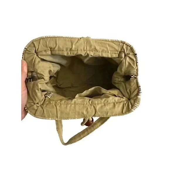 First Class boho shoulder bag, woven w/ wooden bead closure - Picture 10 of 14